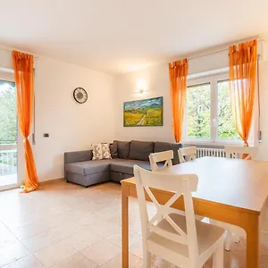 Apartment Casa Lella, Dervio